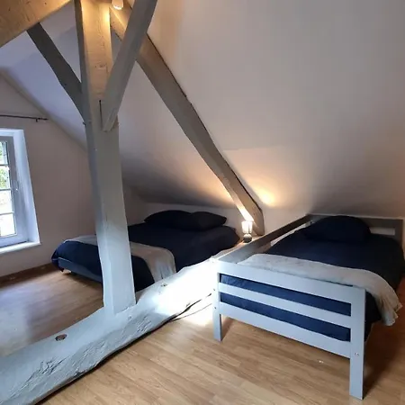 Maison Au Cœur Des Bois Hébergement de vacances Saint-Martin-de-Sallen